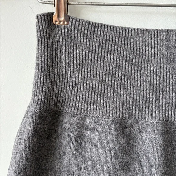 Gray Knit Pencil Skirt - Picture 2 of 4